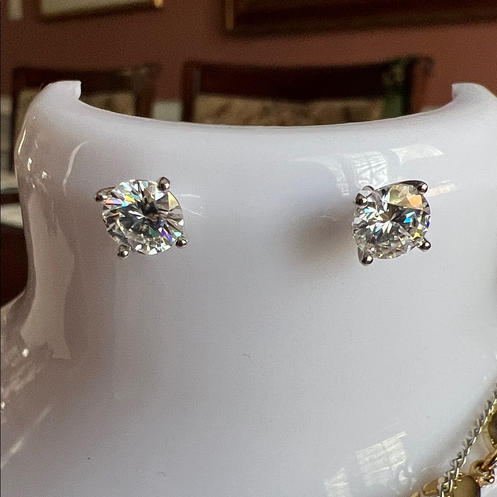 MOISSANITE  Stud Earrings 2 CT 925 silver screw backs 499 retail NWT - Picture 4 of 11